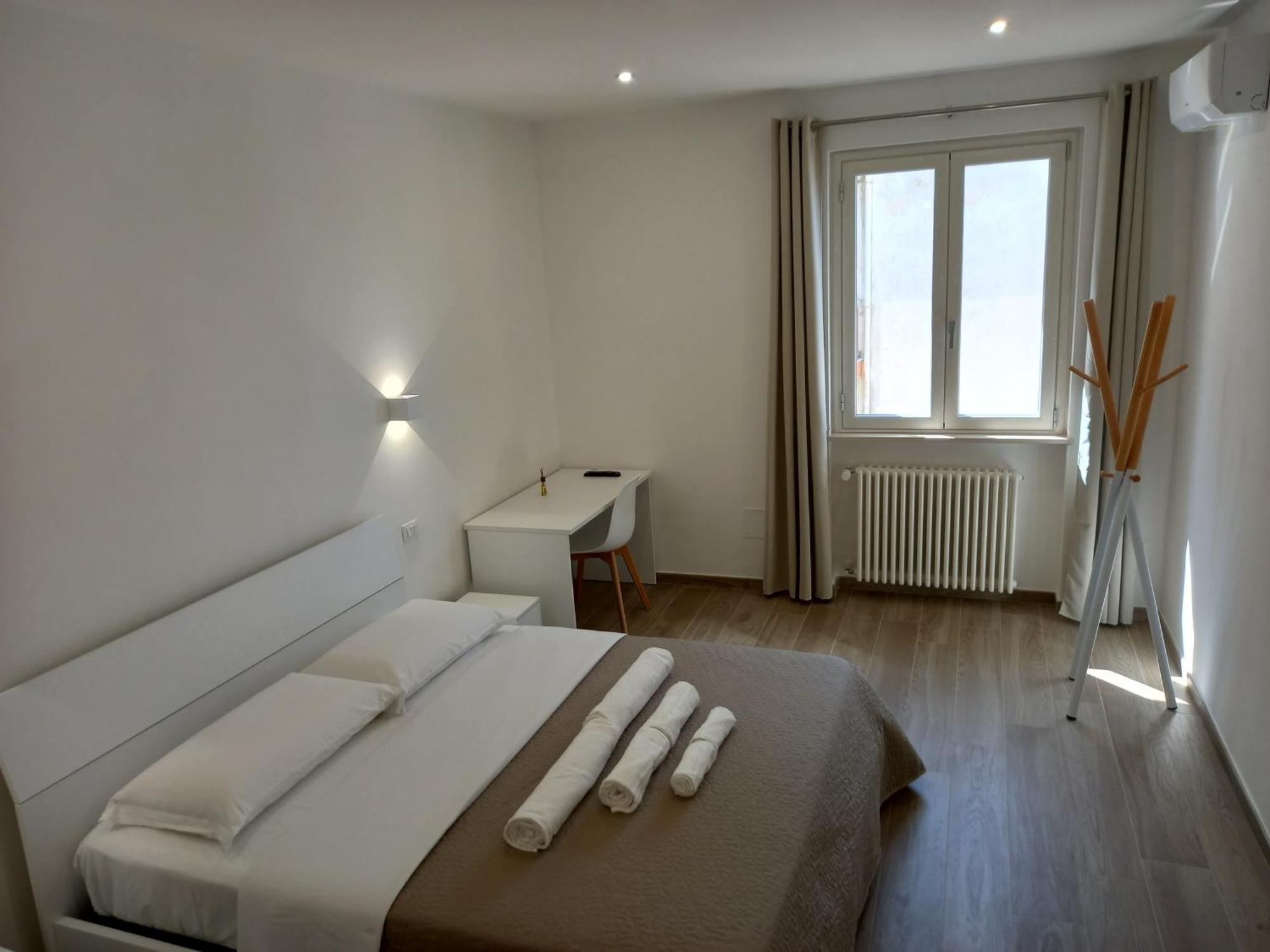 Amare Bed & Breakfast Rodi Garganico Rom bilde